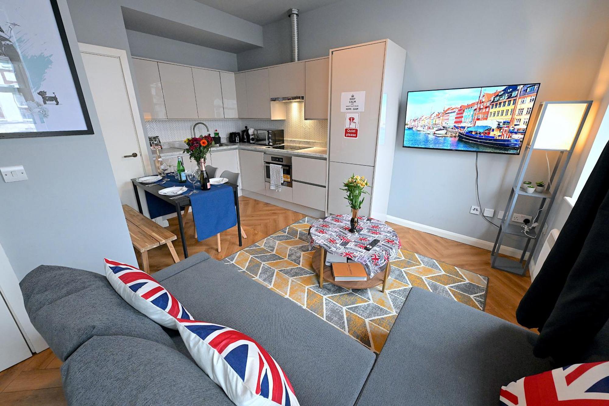1 Bedroom Flat In Wood Green Piccadilly Line London Exterior foto
